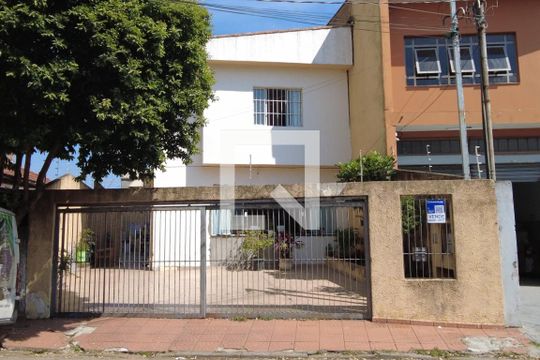 Fachada de casa à venda com 5 quartos, 400m² em Vila Brasilio Machado, São Paulo
