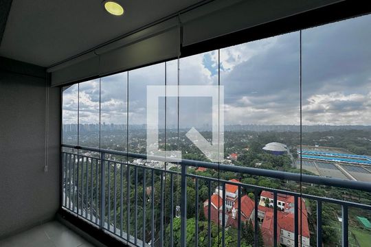 Sacada de kitnet/studio para alugar com 1 quarto, 27m² em Santo Amaro, São Paulo