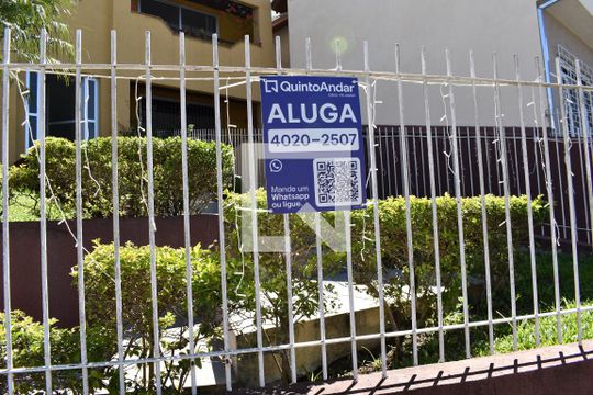 Plaquinha de apartamento para alugar com 2 quartos, 100m² em Pilarzinho, Curitiba