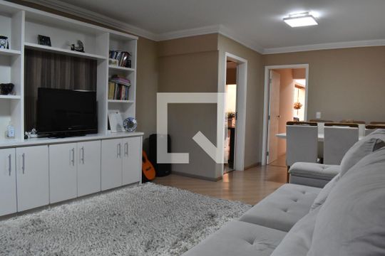 Apartamento para alugar com 2 quartos, 100m² em Pilarzinho, Curitiba