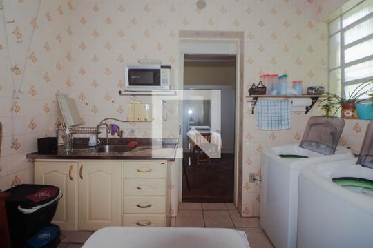Cozinha de casa à venda com 5 quartos, 442m² em Higienópolis, Porto Alegre