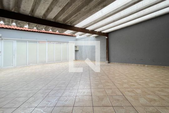 Garagem de casa à venda com 3 quartos, 165m² em Paulicéia, São Bernardo do Campo