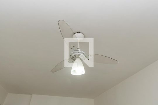 Sala de apartamento à venda com 1 quarto, 60m² em Irajá, Rio de Janeiro