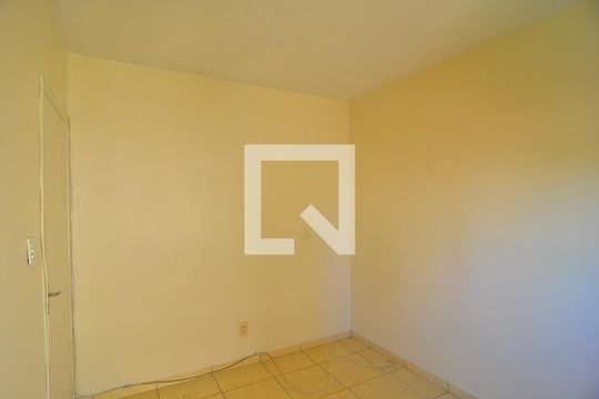 Quarto 3 de apartamento para alugar com 3 quartos, 59m² em Mal. Rondon, Canoas