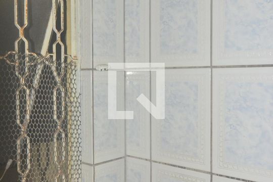 Banheiro de apartamento para alugar com 3 quartos, 59m² em Mal. Rondon, Canoas