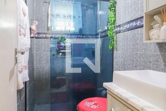 Banheiro de casa à venda com 3 quartos, 240m² em Campestre, São Leopoldo