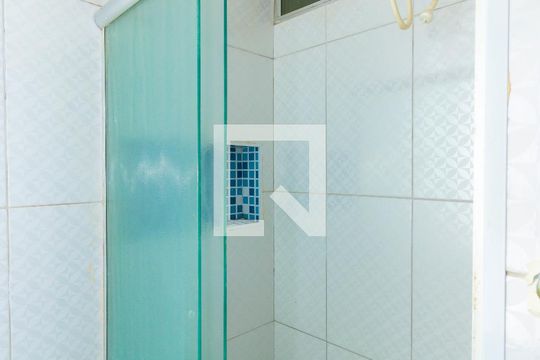 Banheiro de apartamento à venda com 1 quarto, 37m² em Liberdade, São Paulo