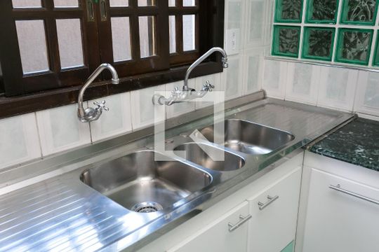Cozinha de casa à venda com 3 quartos, 115m² em Parque Monte Alegre, Taboão da Serra