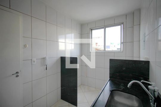 Cozinha de apartamento para alugar com 3 quartos, 80m² em Ipiranga, Belo Horizonte