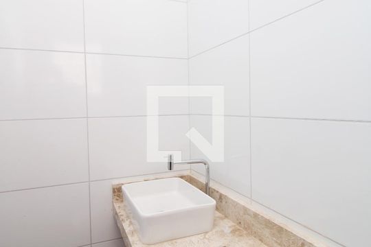 Banheiro da Suíte de apartamento para alugar com 1 quarto, 30m² em Vila Nova Cachoeirinha, São Paulo