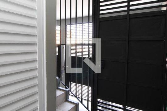 Área comum de apartamento para alugar com 1 quarto, 30m² em Vila Nova Cachoeirinha, São Paulo