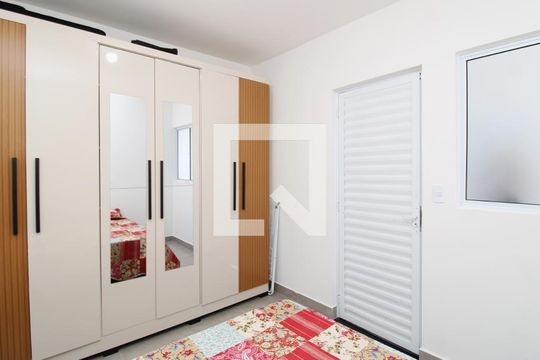 Quarto de apartamento para alugar com 1 quarto, 30m² em Vila Nova Cachoeirinha, São Paulo