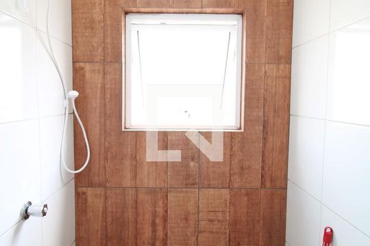 Banheiro de apartamento para alugar com 1 quarto, 30m² em Vila Nova Cachoeirinha, São Paulo