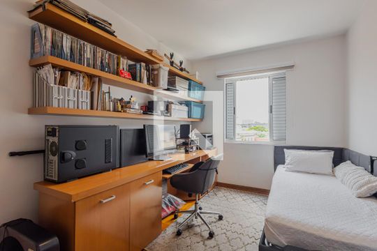 Quarto de apartamento à venda com 2 quartos, 101m² em Pinheiros, São Paulo