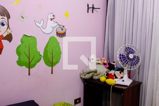 Quarto 2 de casa à venda com 4 quartos, 185m² em Recanto das Rosas, Osasco