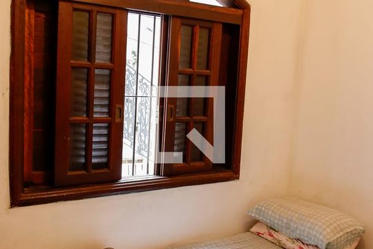 Quarto 1 de casa à venda com 4 quartos, 185m² em Recanto das Rosas, Osasco