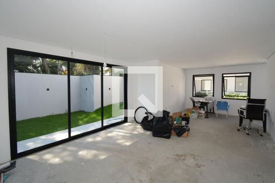 Casa de Condomínio à venda com 4 quartos, 350m² em Jardim Prudência, São Paulo