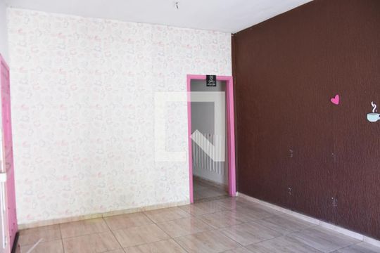Sala de casa para alugar com 2 quartos, 120m² em Vila Santana, Sumaré