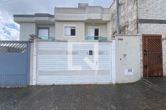 Fachada de casa para alugar com 3 quartos, 92m² em Vila Nova Savoia, São Paulo