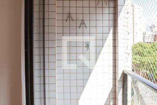 Sacada de apartamento à venda com 3 quartos, 80m² em Pompeia, São Paulo