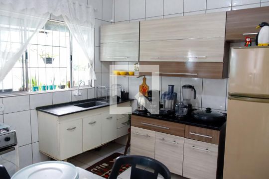 Cozinha de casa à venda com 6 quartos, 260m² em Veloso, Osasco