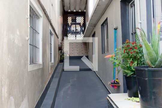 Área comum de casa à venda com 6 quartos, 260m² em Veloso, Osasco