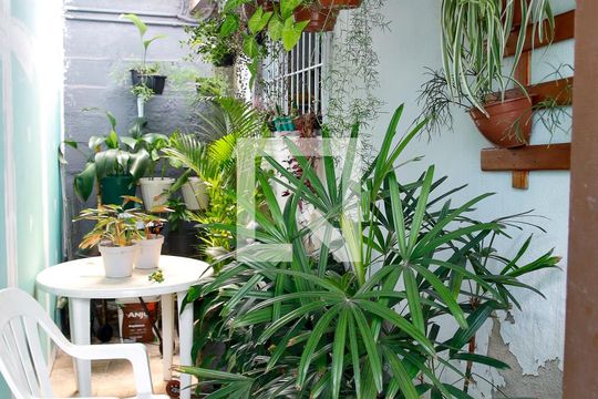 Área comum de casa à venda com 6 quartos, 260m² em Veloso, Osasco