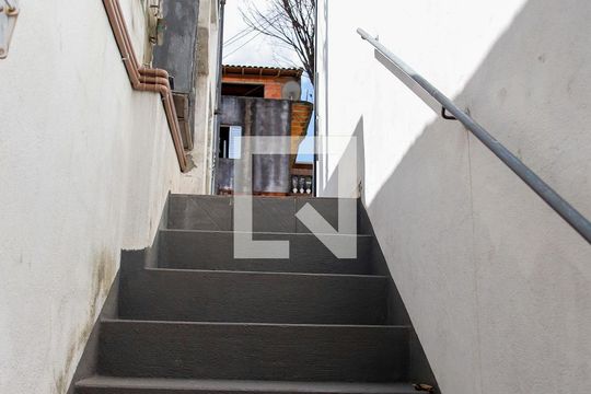 Área comum de casa à venda com 6 quartos, 260m² em Veloso, Osasco