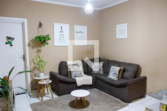 Casa à venda com 6 quartos, 260m² em Veloso, Osasco