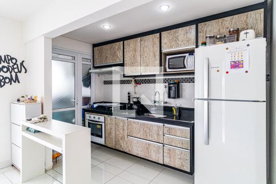 Cozinha de apartamento à venda com 2 quartos, 120m² em Vila Sonia, São Paulo