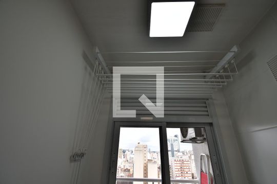 Área de Serviço - Detalhe de apartamento para alugar com 1 quarto, 45m² em Centro, Campinas