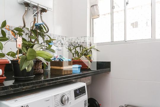 Lavanderia de apartamento à venda com 3 quartos, 63m² em Protásio Alves, Porto Alegre