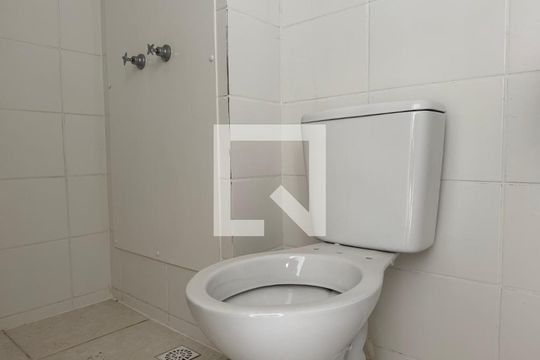 Banheiro Social de apartamento à venda com 2 quartos, 66m² em Barra Olímpica, Rio de Janeiro