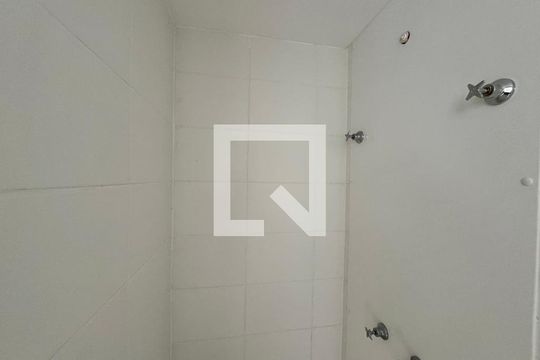 Banheiro Social de apartamento à venda com 2 quartos, 66m² em Barra Olímpica, Rio de Janeiro