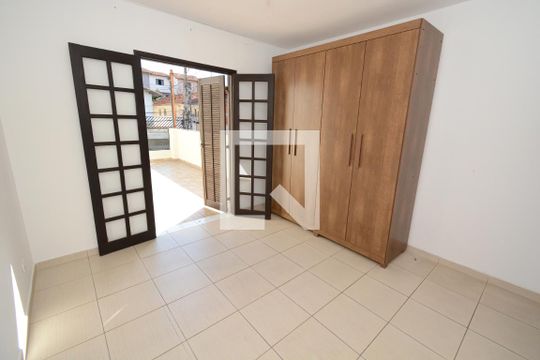 Quarto 1 de casa de condomínio para alugar com 2 quartos, 126m² em Vila Joaniza, São Paulo