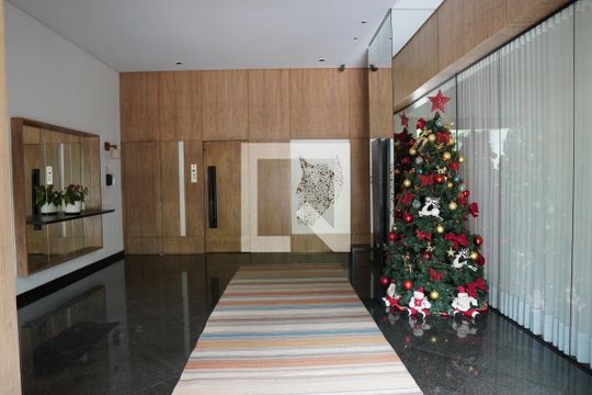 Hall de apartamento à venda com 6 quartos, 300m² em Vila Caraguata, São Paulo