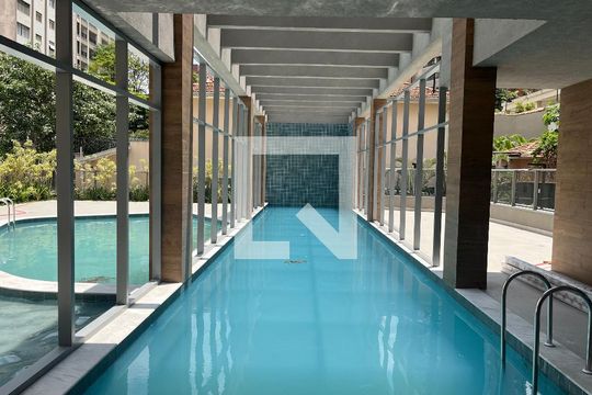 Piscina Coberta de apartamento à venda com 2 quartos, 78m² em Perdizes, São Paulo