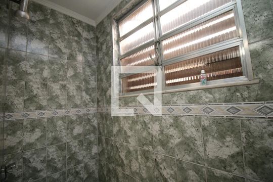 Lavabo 2 de casa à venda com 4 quartos, 230m² em Olaria, Rio de Janeiro