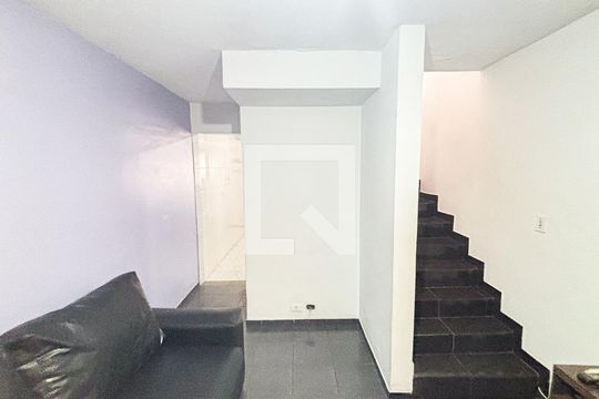Sala de casa para alugar com 4 quartos, 180m² em Jardim Ana Maria, Santo André