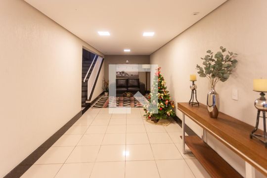 Hall de entrada de apartamento à venda com 1 quarto, 77m² em Bela Vista, Porto Alegre