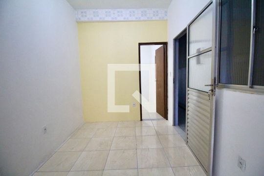 Sala de casa para alugar com 2 quartos, 60m² em Pau Miúdo, Salvador