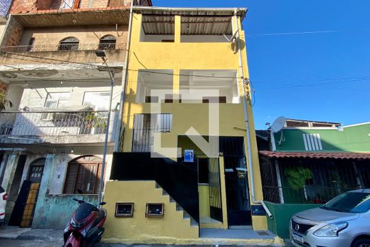 Fachada de casa para alugar com 2 quartos, 60m² em Pau Miúdo, Salvador