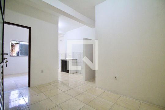 Sala de casa para alugar com 2 quartos, 60m² em Pau Miúdo, Salvador