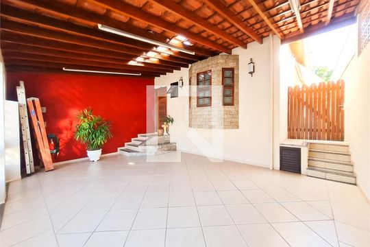 Casa à venda com 2 quartos, 130m² em Parque Residencial Jundiaí, Jundiaí