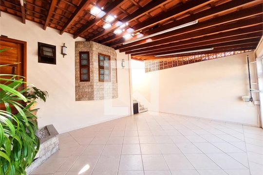Casa à venda com 2 quartos, 130m² em Parque Residencial Jundiaí, Jundiaí