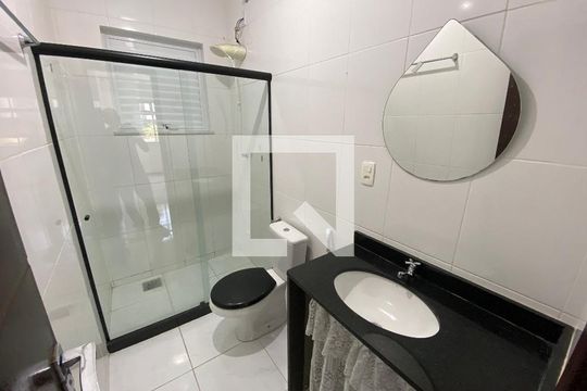 Banheiro do Quarto 1 de casa para alugar com 1 quarto, 127m² em Quintino Bocaiúva, Rio de Janeiro