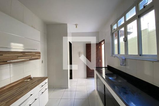 Cozinha de casa para alugar com 1 quarto, 127m² em Quintino Bocaiúva, Rio de Janeiro