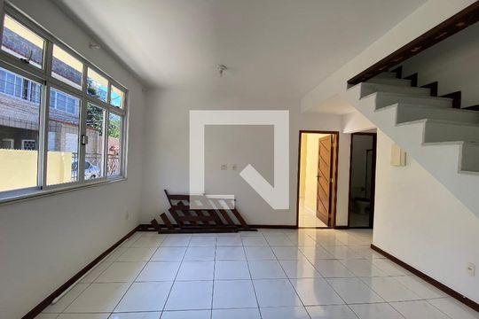 Sala de casa para alugar com 1 quarto, 127m² em Quintino Bocaiúva, Rio de Janeiro
