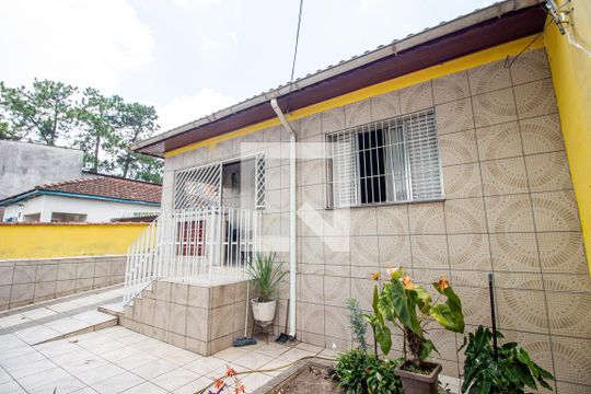 Garagem de casa à venda com 2 quartos, 100m² em Vila Robertina, São Paulo