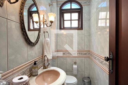 Lavabo de casa à venda com 4 quartos, 220m² em Parque Imperial, São Paulo